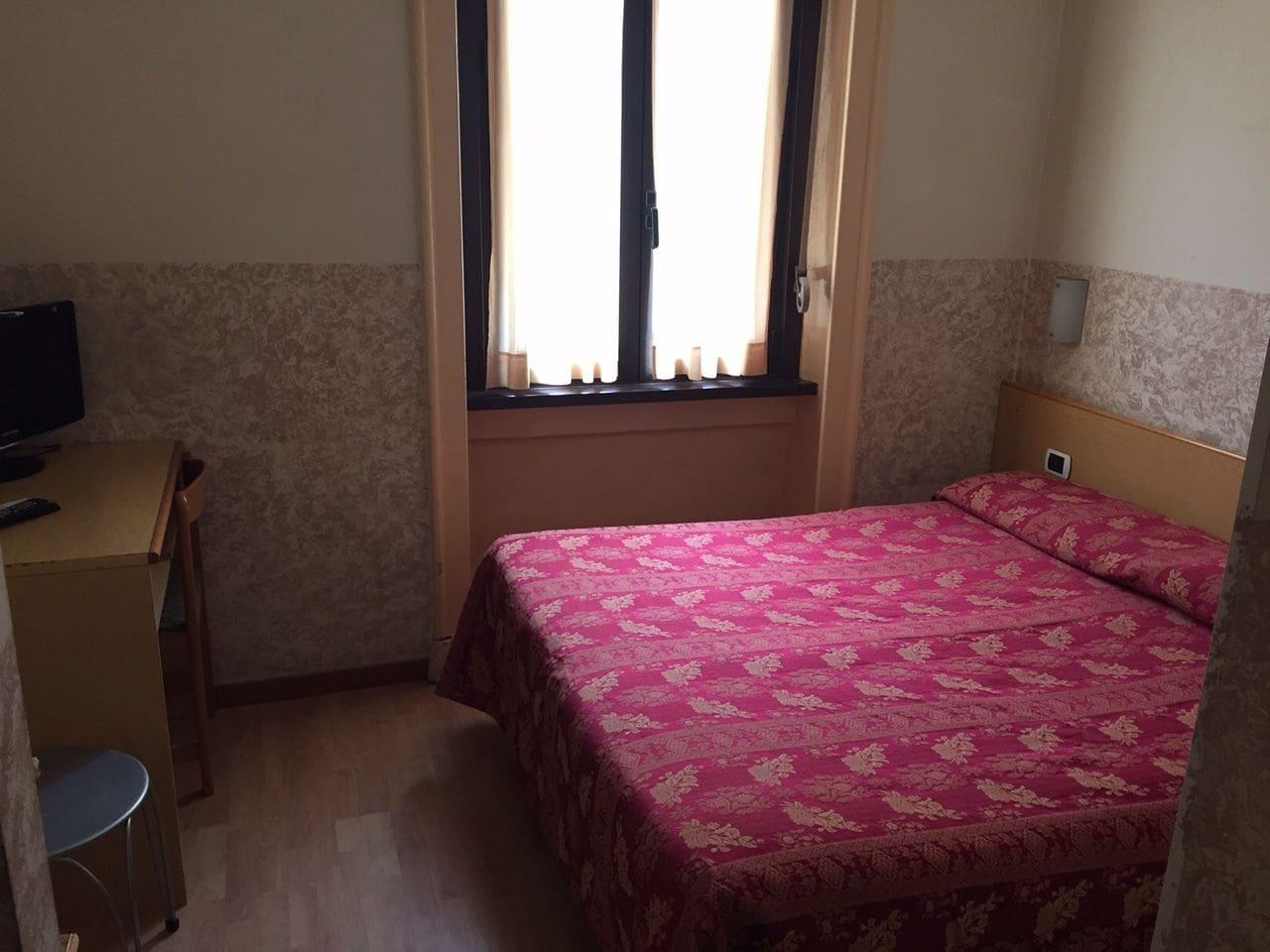 Hotel Nettuno Milan Luaran gambar